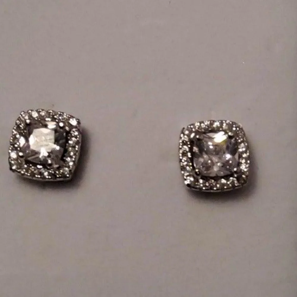 Halo Stud Earrings with Swarovski Elements - Picture 3 of 6